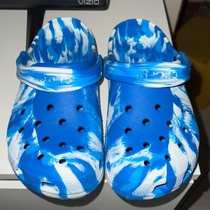Marbled Blue Crocs M6/W8